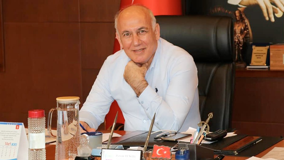 Söke Belediye Başkanı Levent Tuncel yaşamını yitirdi
