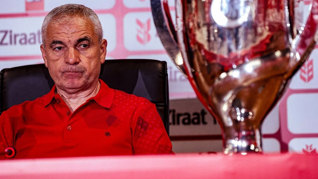 Sivasspor'da Rıza Çalımbay dönemi sona erdi