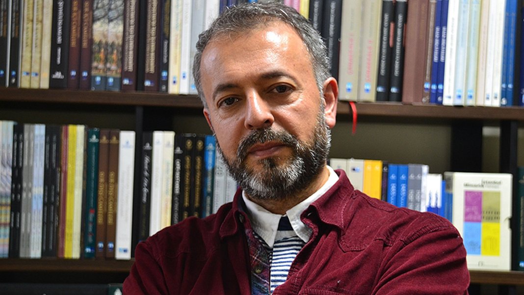 KARAR yazarı Mevlana İdris vefatının birinci yılında anılıyor