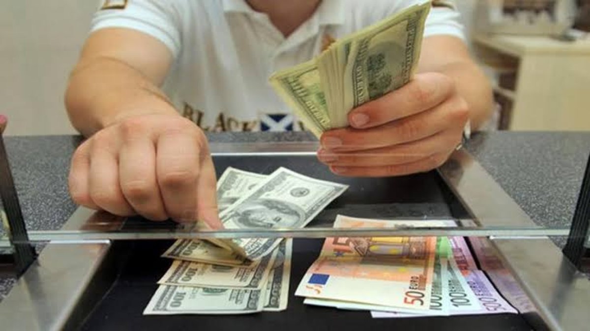 Dolar ve Euro’ya ‘Şimşek operasyonu’! İslam Memiş’ten ‘bozdurun’ uyarısı! Çakılma an meselesi