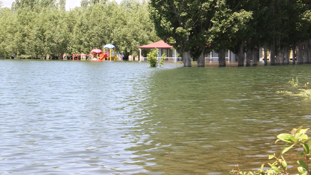 Kılıçkaya Barajı doldu sosyal tesisi su bastı: Yüzde 100 doluluğa ulaştı