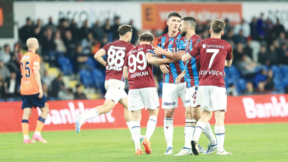 Fırtına geçmişi mumla aradı