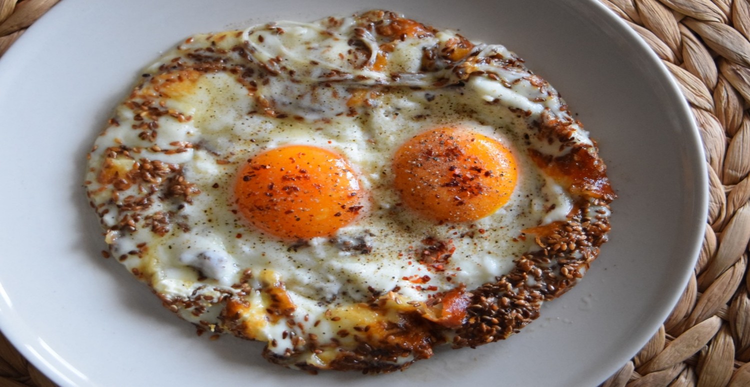 Aşçıların sır gibi sakladı püf noktası ortaya çıktı! Pişmiş yumurtanın üzerine 1 küp koymak meğerse tüm sorunu ortadan kaldırıyormuş! 