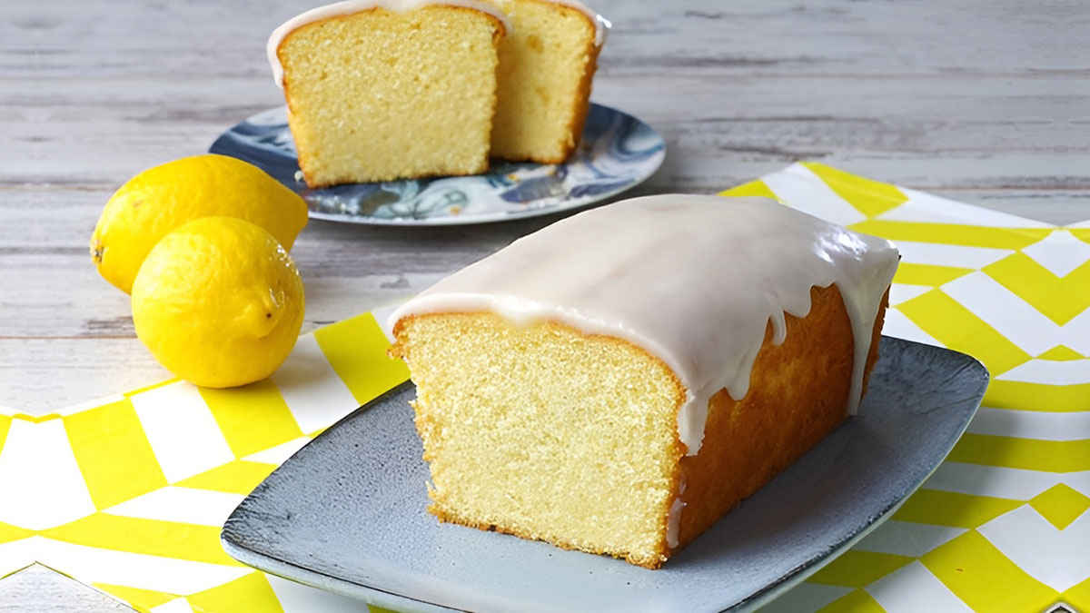 Çay molasının gözdesi yumuşacık limonlu kek! Ağız sulandıran limonlu kek tarifi 45 dakikada hazır