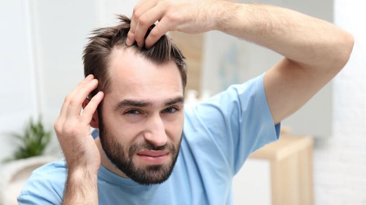 Saç dökülmesini durdurmak meğer bu kadar kolaymış! Uzmanı detaylıca anlattı, dökülmeyi doğal yollarla durdurmak mümkün