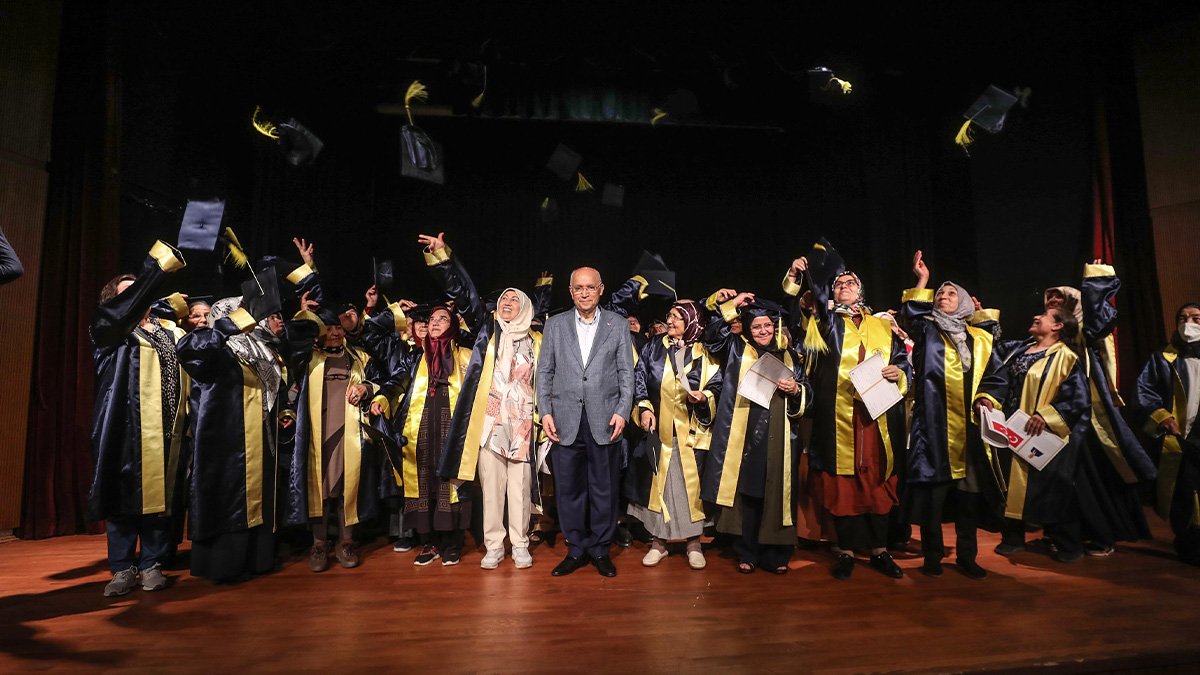 Önce kep attılar sonra bowling oynadılar