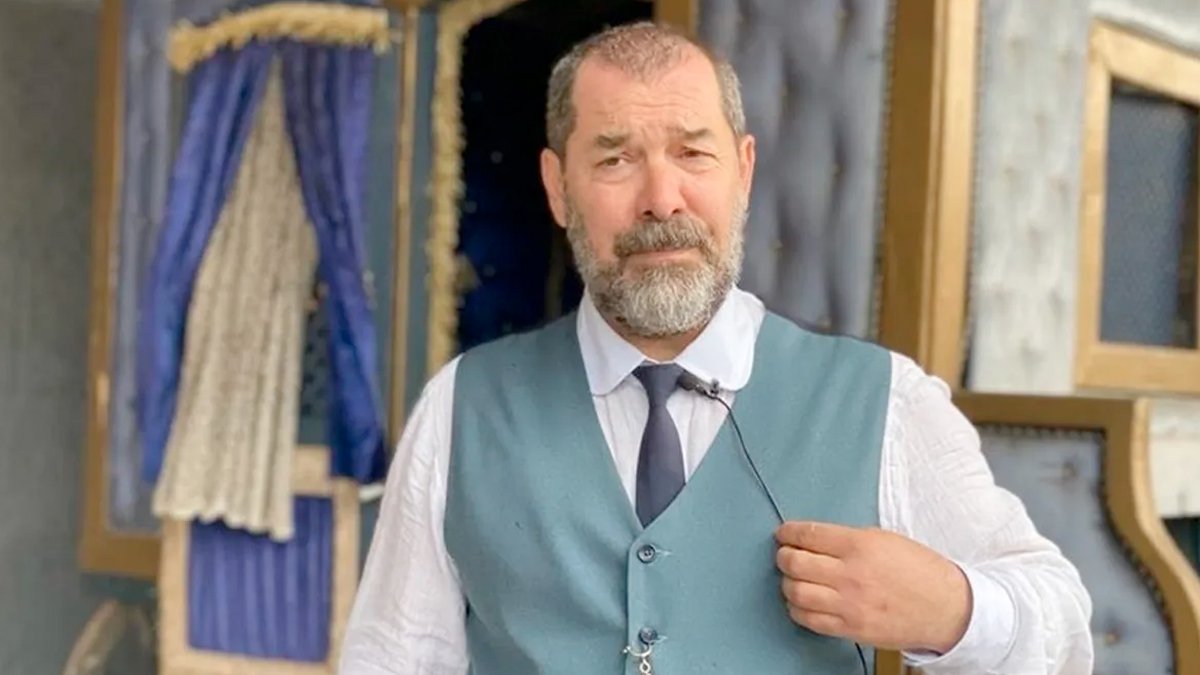 Fikret Kuşkan'a İtalya'dan 'en iyi aktör' ödülü