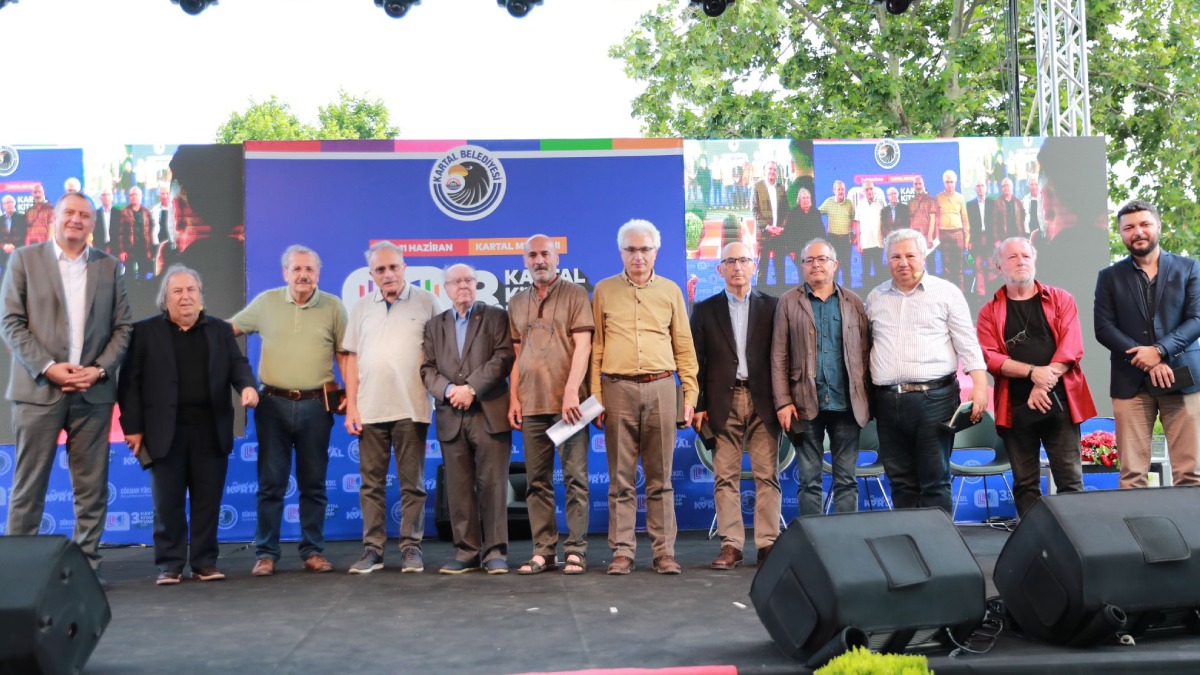 Kartal Kitap Fuarı, ‘7. Vedat Günyol Deneme Ödülleri’ne ev sahipliği yaptı