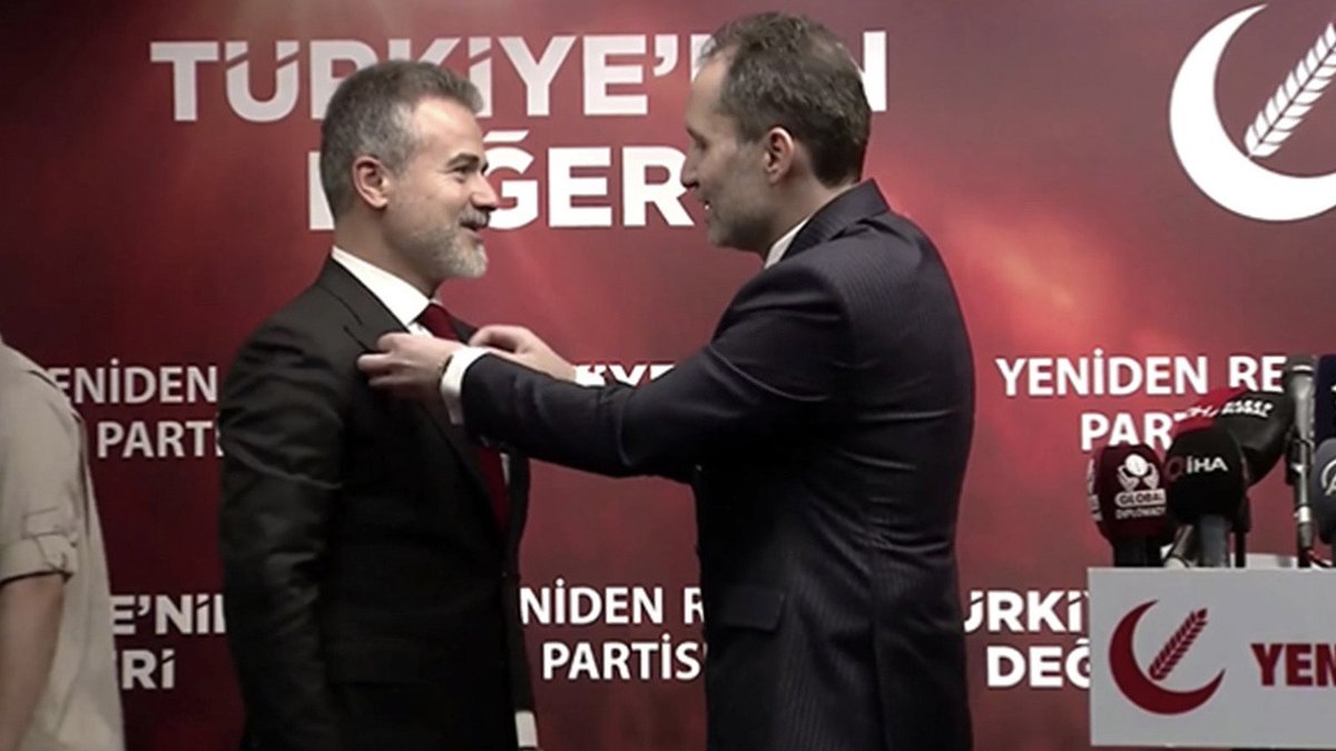 AK Parti'den istifa eden Kılıç, Yeniden Refah Partisi'ne katıldı