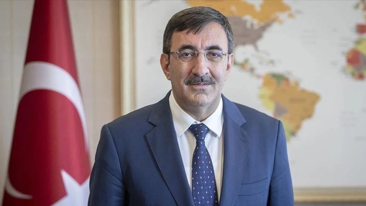 Cumhurbaşkanı Yardımcısı Yılmaz'dan asgari ücret açıklaması