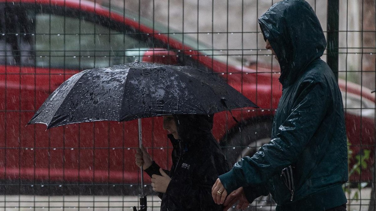 Meteoroloji'den 20 kente uyarı: Kuvvetli yağışa dikkat!