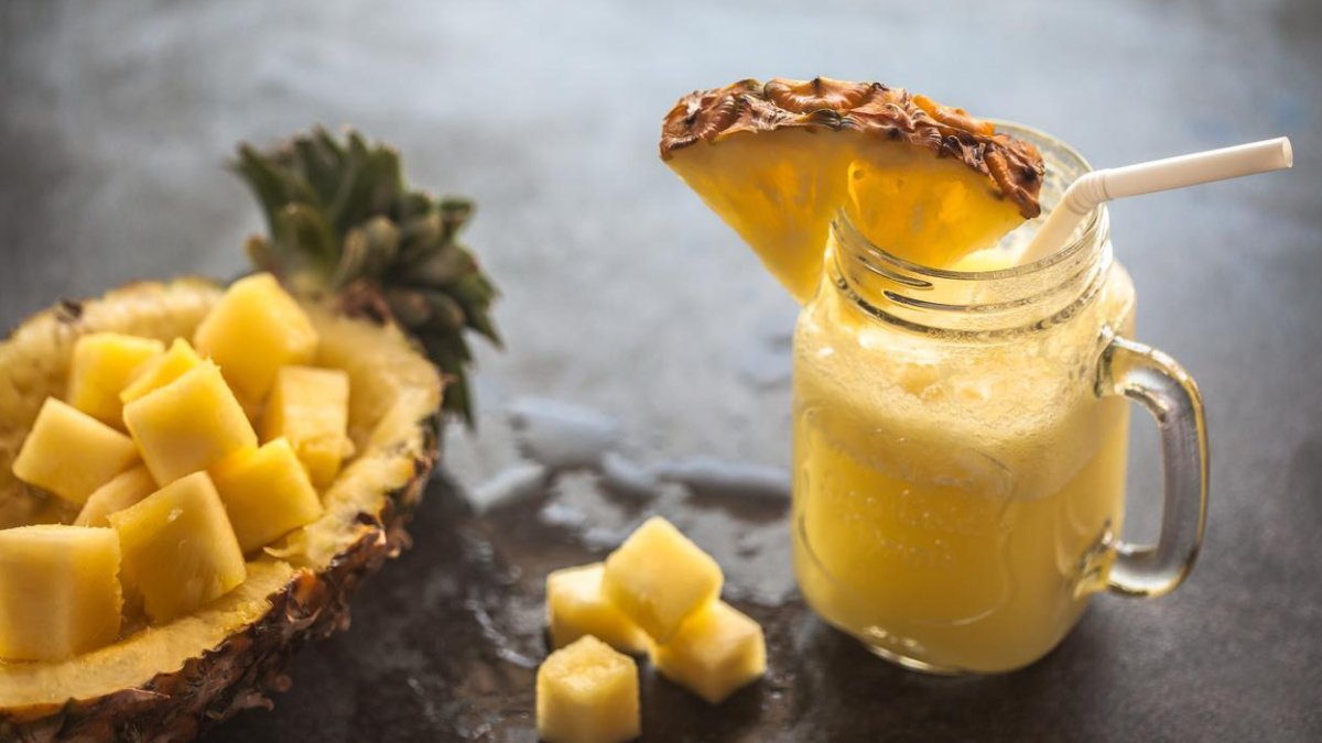 Ananas Suyunun Faydaları: Sağlık İçin Doğal Bir İçecek