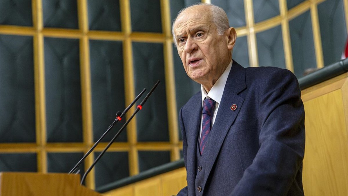 Bahçeli'den 'yeni anayasa' mesajı: Yüzüncü yılda yüz il, bin ilçe