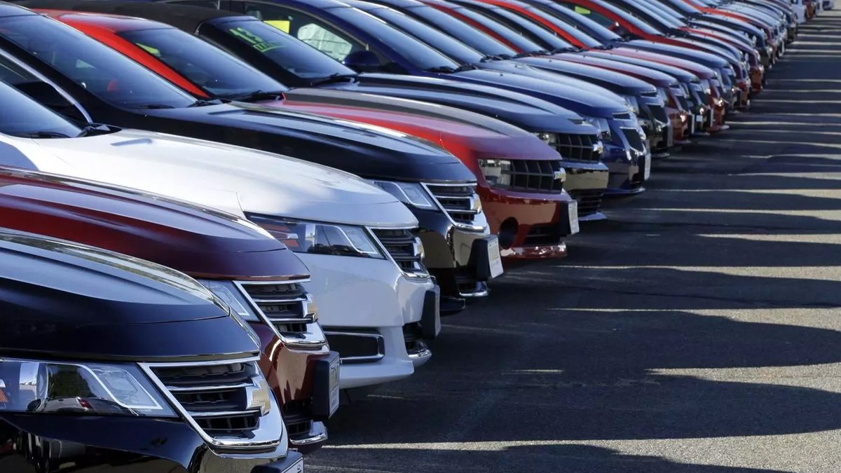 Döviz kurundaki yangın otomotiv sektörünü de yaktı: 7 markadan 37 modele zam