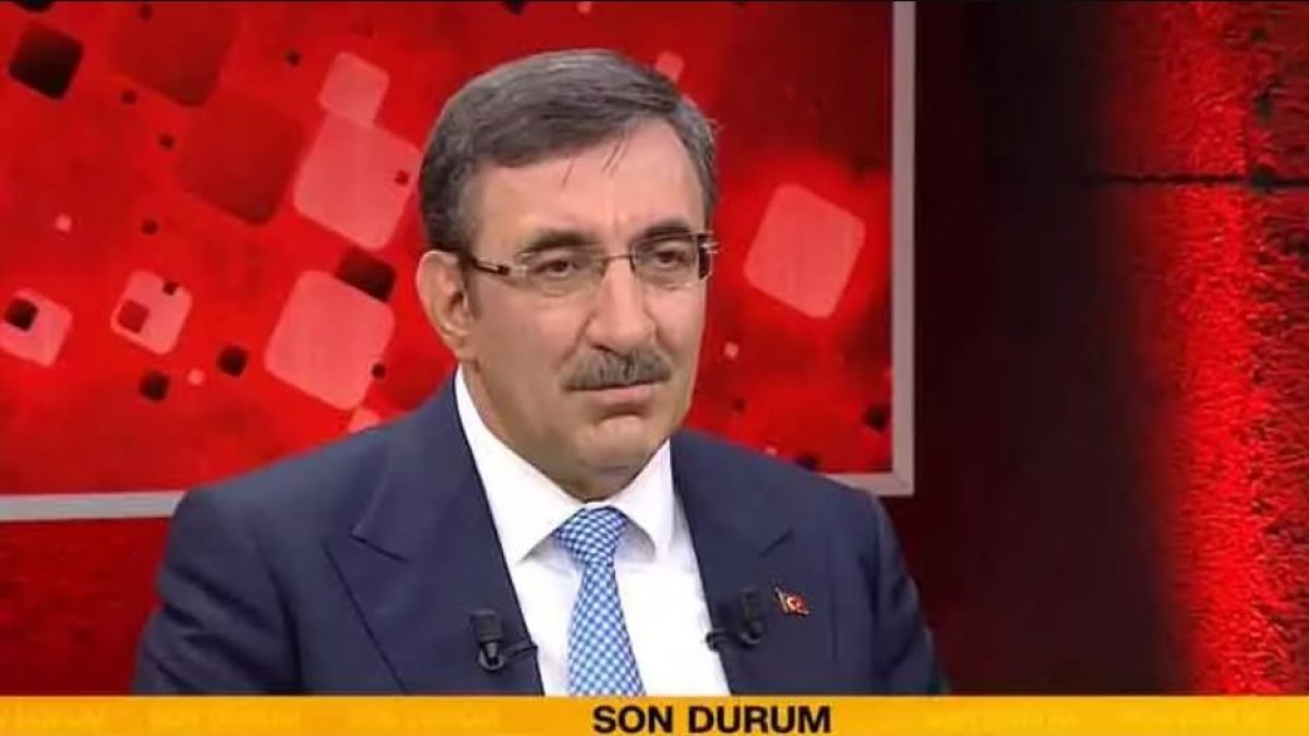 Cumhurbaşkanı Yardımcısı Yılmaz'dan asgari ücret zammı ile ilgili açıklama: Dolar yerinde durmuyor, TL konuşmalıyız