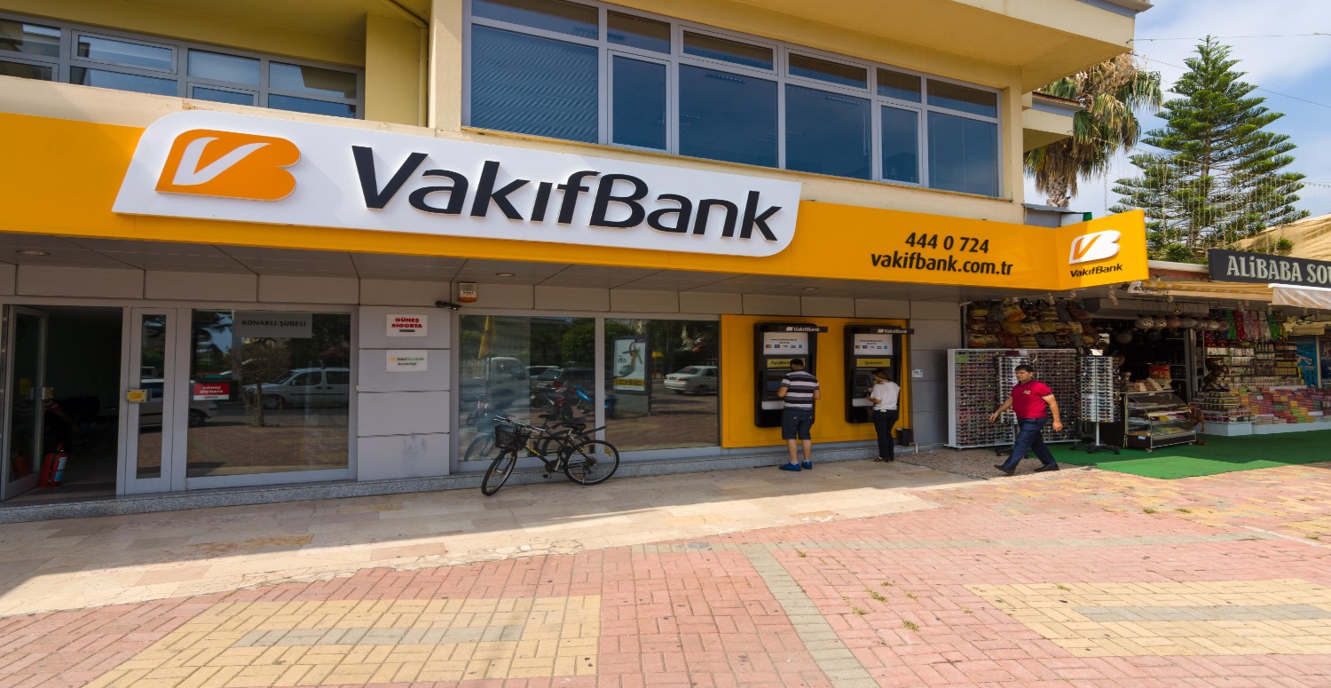 Vakıfbank ucuz konut satıyor! Ayda 8.600 TL'ye kendi evinizi alın: Peşinat yok, beklemek yok!