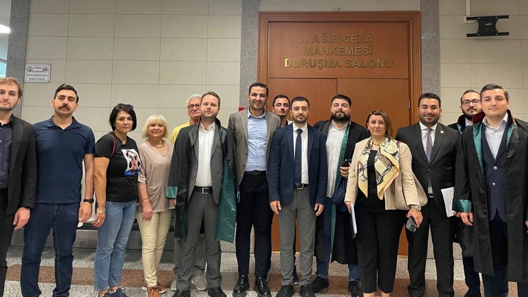 CHP yöneticilerinin yargılandığı 'SaBıKa Holding' davası ertelendi