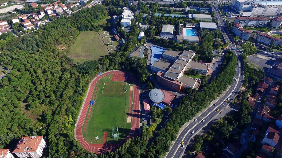 60 öğretmen ayrıldı, kalite düştü, veliler şikayetçi: İstanbul'un gözde okulu ENKA'da neler oluyor?
