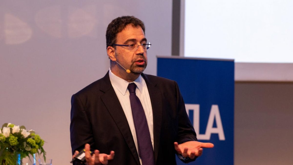 Ekonomist Daron Acemoğlu 'ABD’de iki banka böyle battı' diyerek uyardı: Faizleri birden arttırmak büyük problem yaratabilir