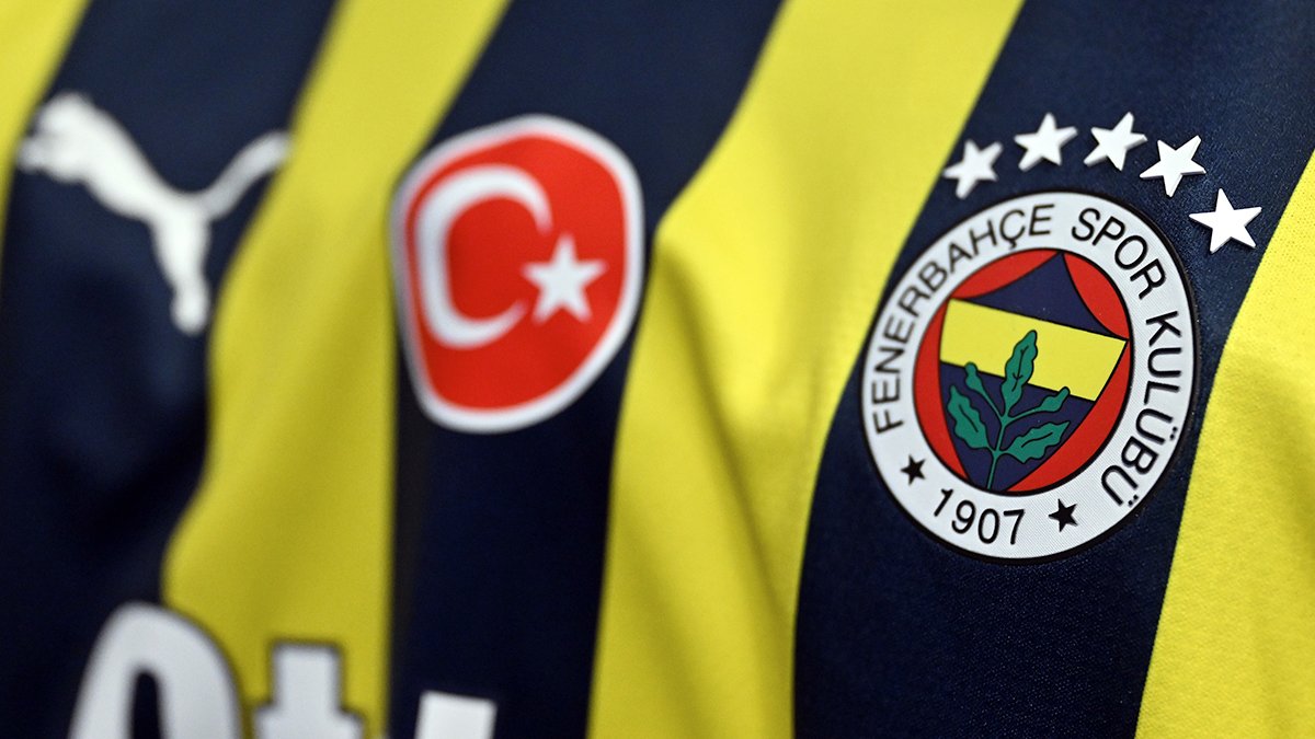 Fenerbahçe, yeni sezon formalarını tanıttı