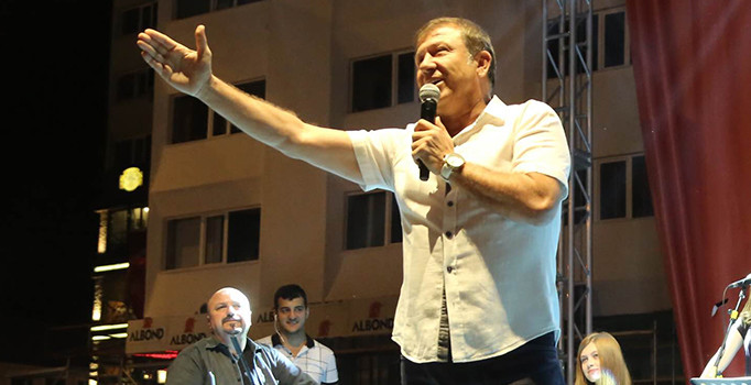 Tanju Çolak: Hakan Şükür FETÖ'yü yaymaya çalışıyor!