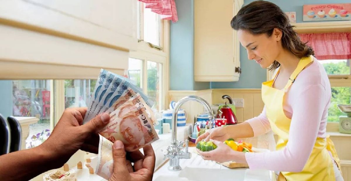 Ev kadınlarına emeklilik için tarih verildi! Milyonlarca anneye maaş geliyor... Sevindiren haber için gözler Meclis'te