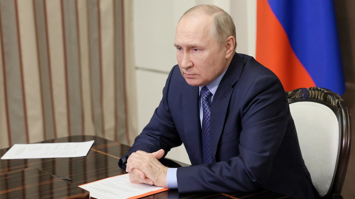 Putin'den sıkıyönetim kararı