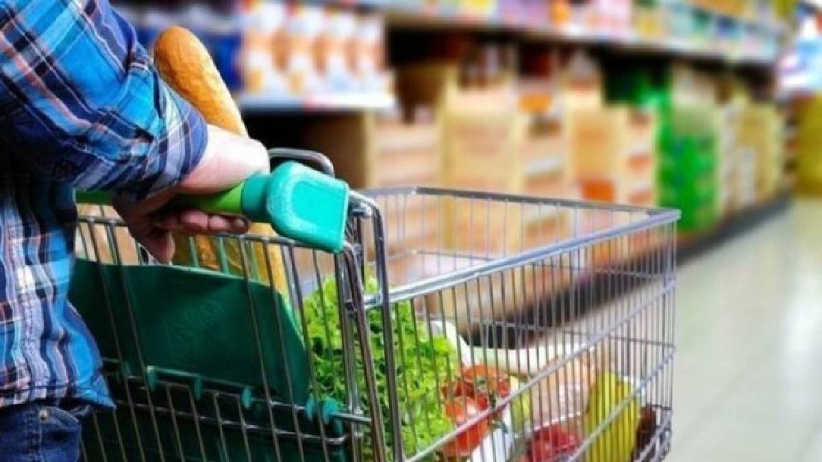 Markette 23 üründe fiyat artışı: Zam şampiyonu patlıcan oldu