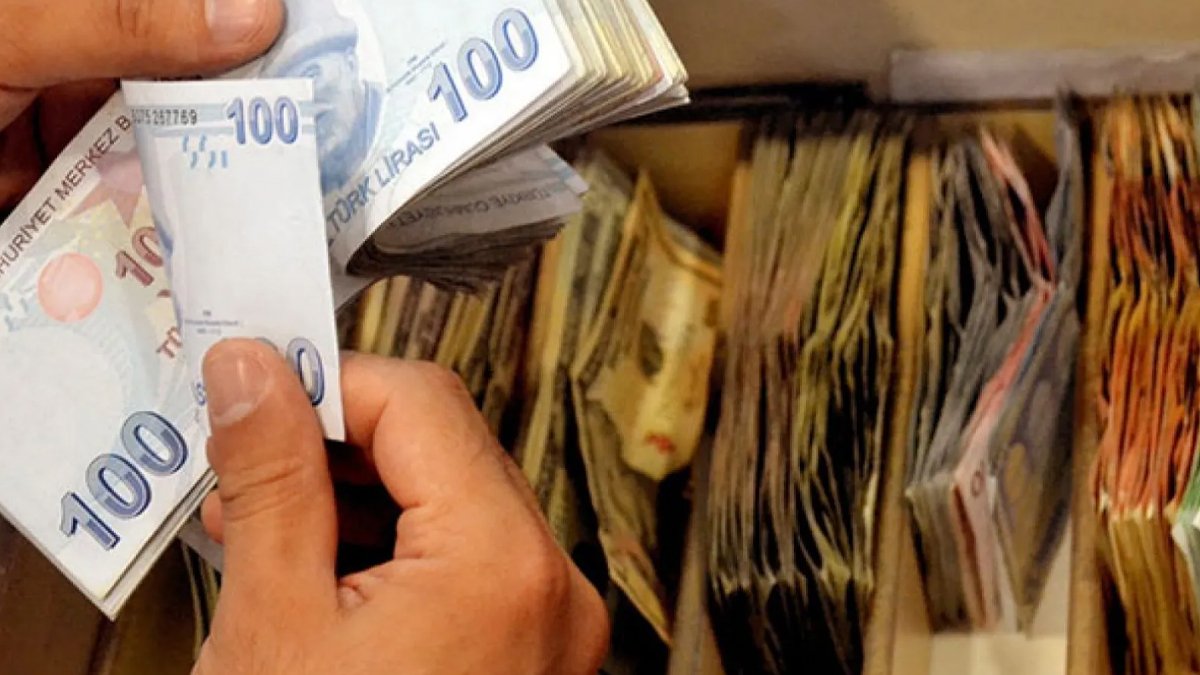 Ara zam için geri sayım başladı: Memur ve emeklinin maaşı ne kadar olacak?