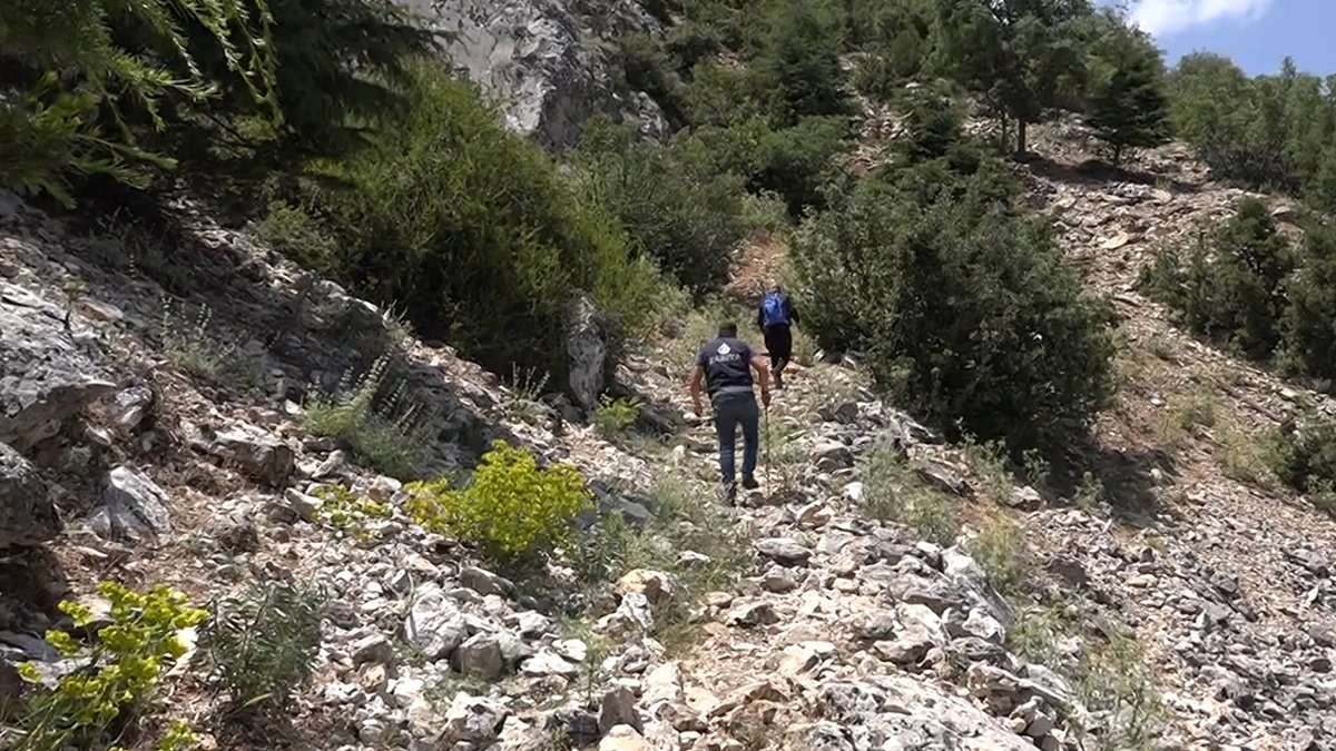 Bayram tatili kabusa döndü: Doğa yürüyüşünde kayboldu, 50 kişilik ekip arıyor