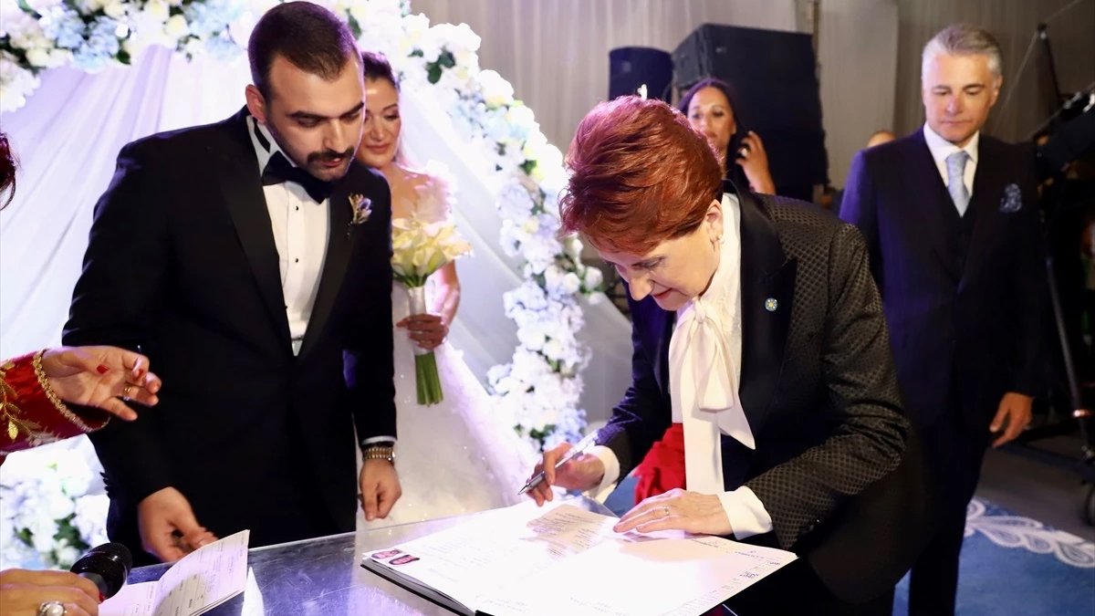 Akşener nikah şahidi oldu: İnşallah hayırlı evlatlarınız olur, sayısına karışmıyorum