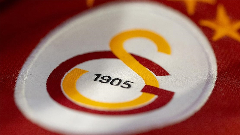 Galatasaray'dan Türk futbol tarihine geçecek anlaşma! Aslan bombayı patlattı: 9 yıl sonra bir ilk...