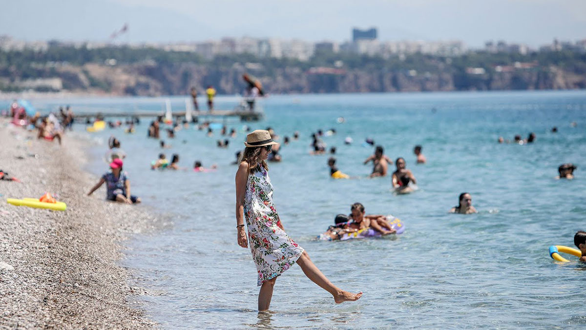 Denize girmek geçici süreyle yasaklandı! Bu tarihlerde denize girenler gözaltına alınacak