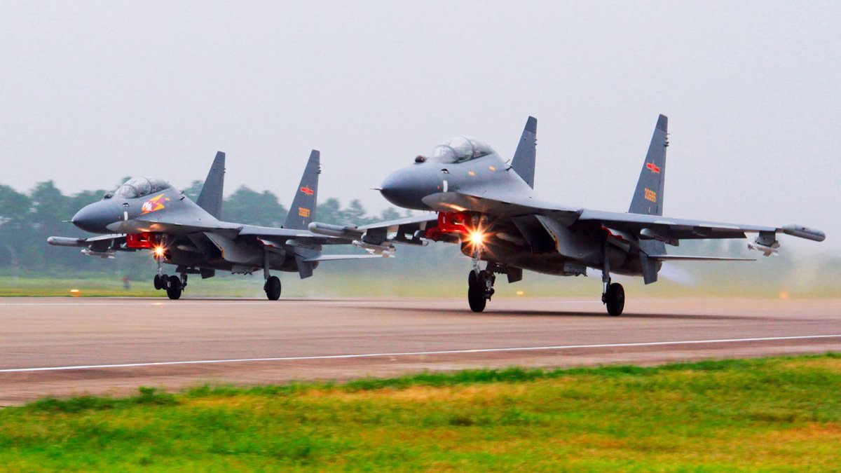 Çin'den Tayvan'a yine gözdağı: Savaş uçakları tampon bölgede