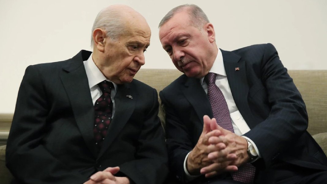 Erdoğan, Bahçeli'yi İsveç konusunda ikna etmeye çalışacak: Reuters'a konuşan üst düzey yetkili duyurdu