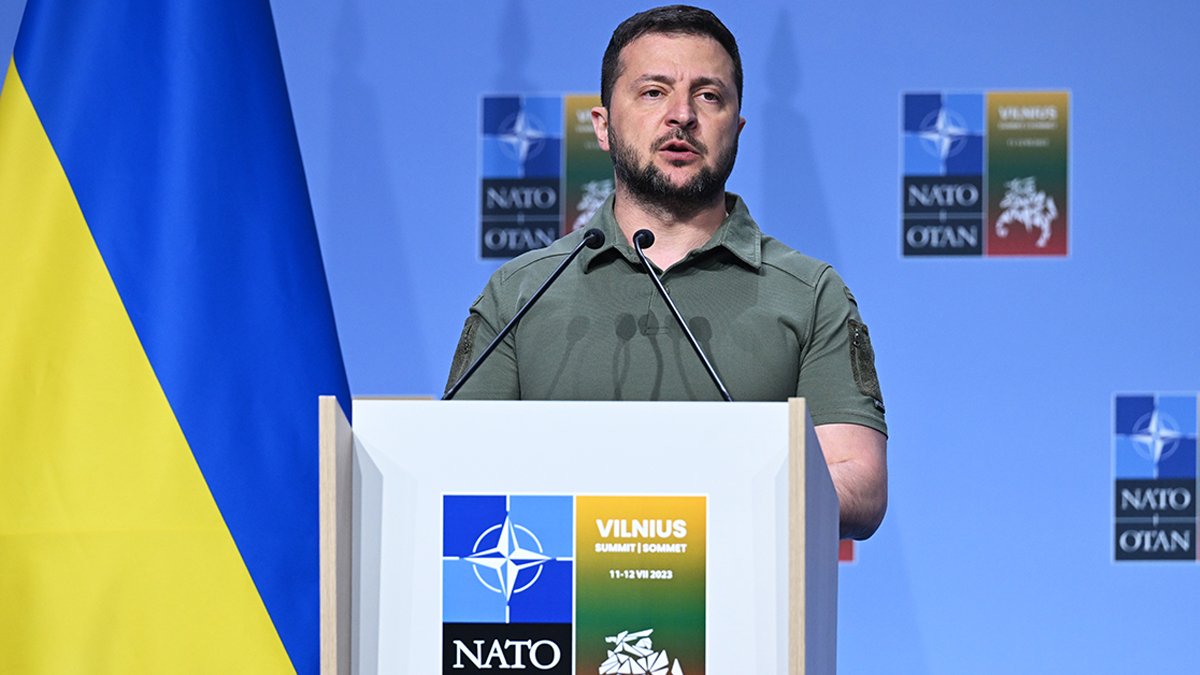 Zelenskiy geri adım attı: Trump'ın güçlü liderliği altında kalıcı barış istiyoruz