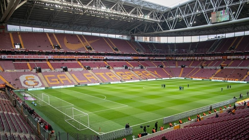 Dev anket sonuçlandı! Galatasaray'ın stadının yeni ismi belli oldu: Yüzbinlerce sarı-kırmızılı taraftar karar verdi!