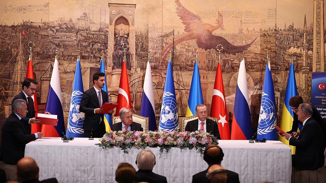 Dün 'Kriterler kabul edilirse...' demişti: Rusya Tahıl Koridoru için şartlarını açıkladı
