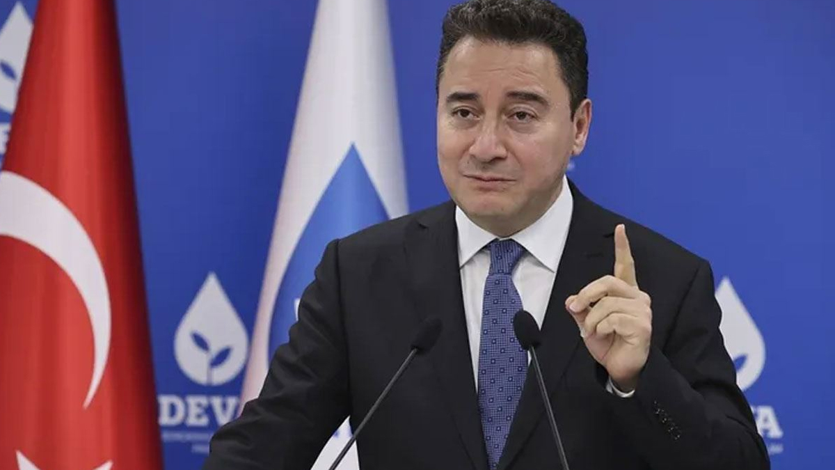 Babacan'dan 'Körfez turu' eleştirisi: Kapı kapı dolaşıp kredi dilenmek Türkiye'ye yakışmıyor