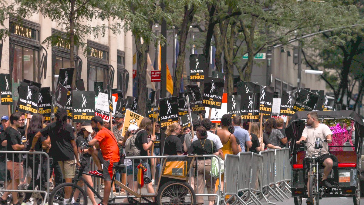 60 yılın grevi ikinci haftasında: Hollywood yıldızları pes etmiyor