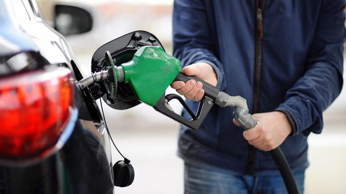 Akaryakıt zammına tepki gösteren şoförler 'oy verirken düşünecektik' dedi