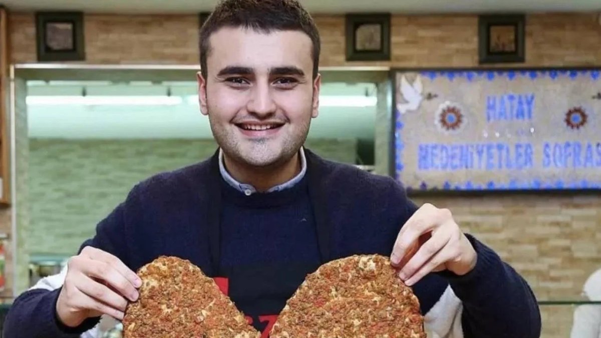 CZN Burak'ın babası konuştu: Deprem bölgesindeki yardımları reklam için yaptı