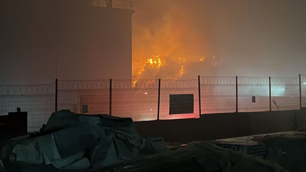 Tekirdağ'da panik dolu anlar: Kağıt fabrikasında yangın