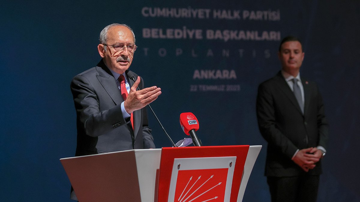 Kılıçdaroğlu belediye başkanlarına açıkladı: CHP'nin de 31 Mart  parolası 'müstakil yol'