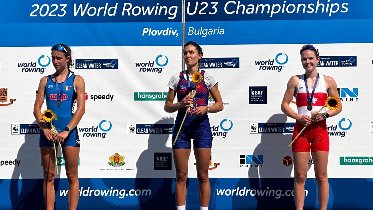 Milli kürekçi Elis Özbay'dan altın madalya! Kanada ve İtalya'yı geçti