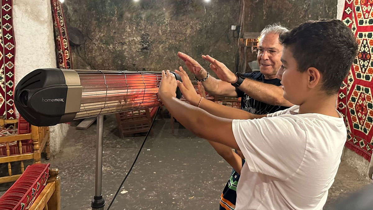 Sıcaklık rekoru kırılırken o ilde ısınmak için soba kurdular! Serinlemek için oraya gidiyorlar