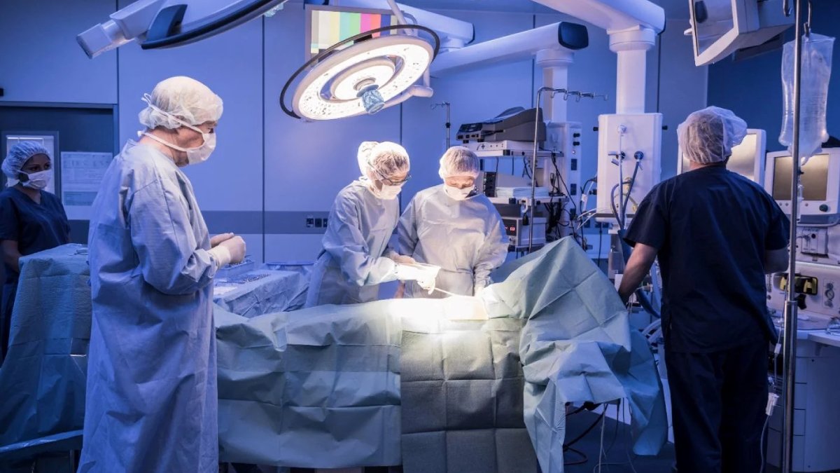 Türk doktorlar bir ilki başardı! Dünyanın en ileri organ nakli tarihe geçti