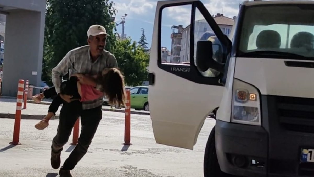 Bursa'da kahreden olay: Tarlada uyuyan çocuğu kamyonet ezdi