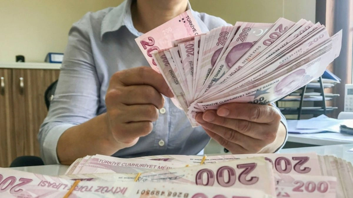 Merkez'in kredi kartı kararının ardından kritik gelişme! Kamu bankaları faizleri katladı