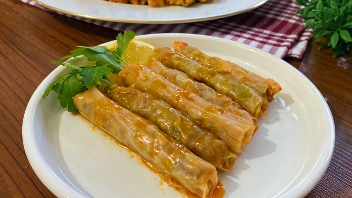 Lahana Sarması: Türk Mutfağının En Lezzetli Yemeklerinden Biri